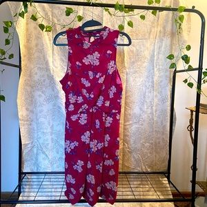 Pink sleeveless midi dress